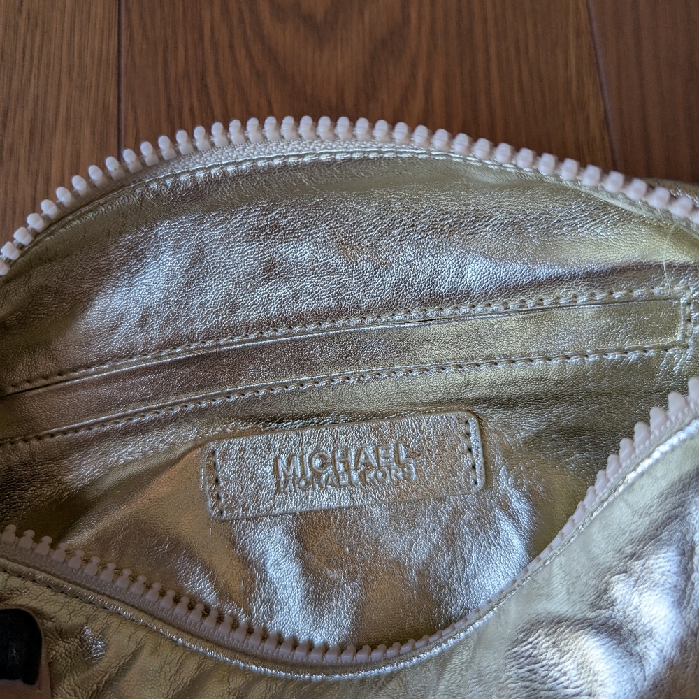 Michael Kors Pale Gold Cosmetic Bag Like New - Picture 7 of 9